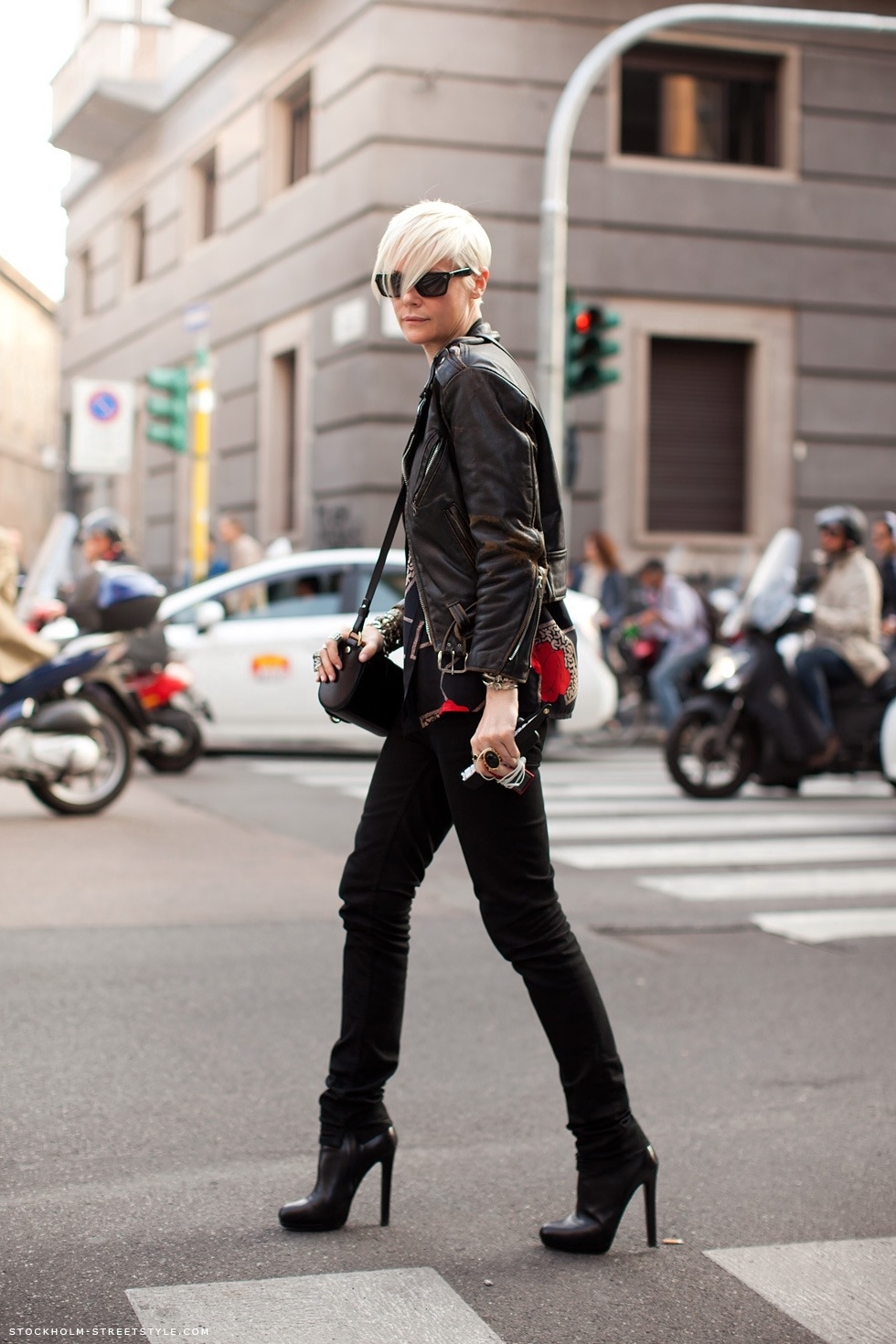 Kate Lanphear style: get the look of the fashion icon!