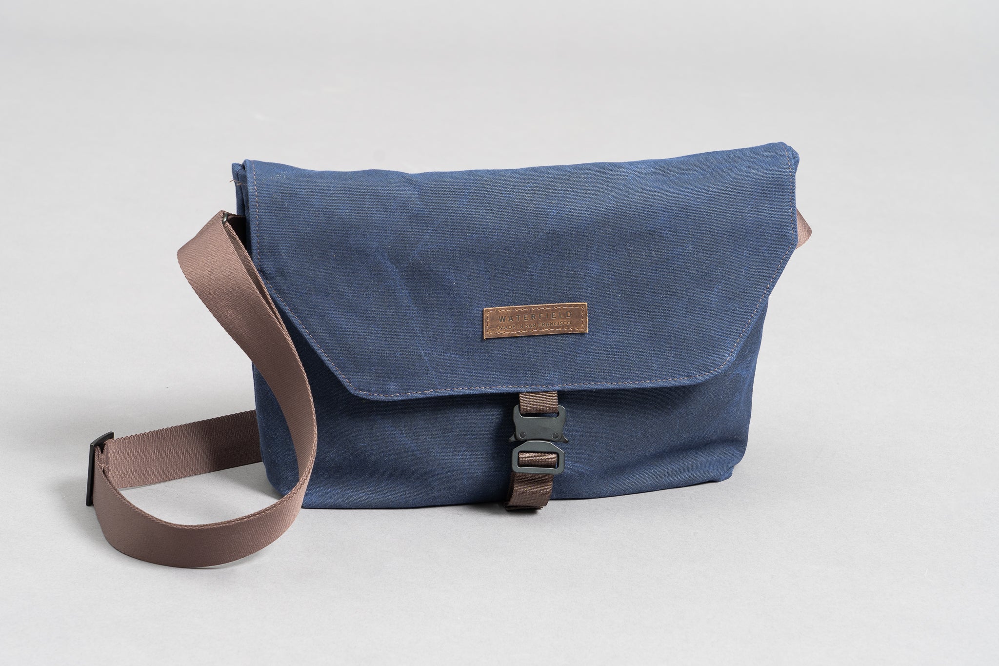 Where to Buy Messenger Handbags? Top Picks for Every Budget!