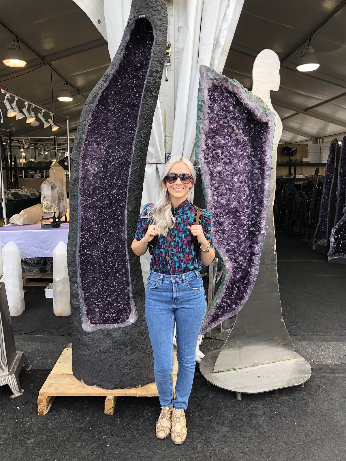 Gem Show in Tucson 2024: Is It Worth the Trip? (A First-Timers Guide to the Huge Event)