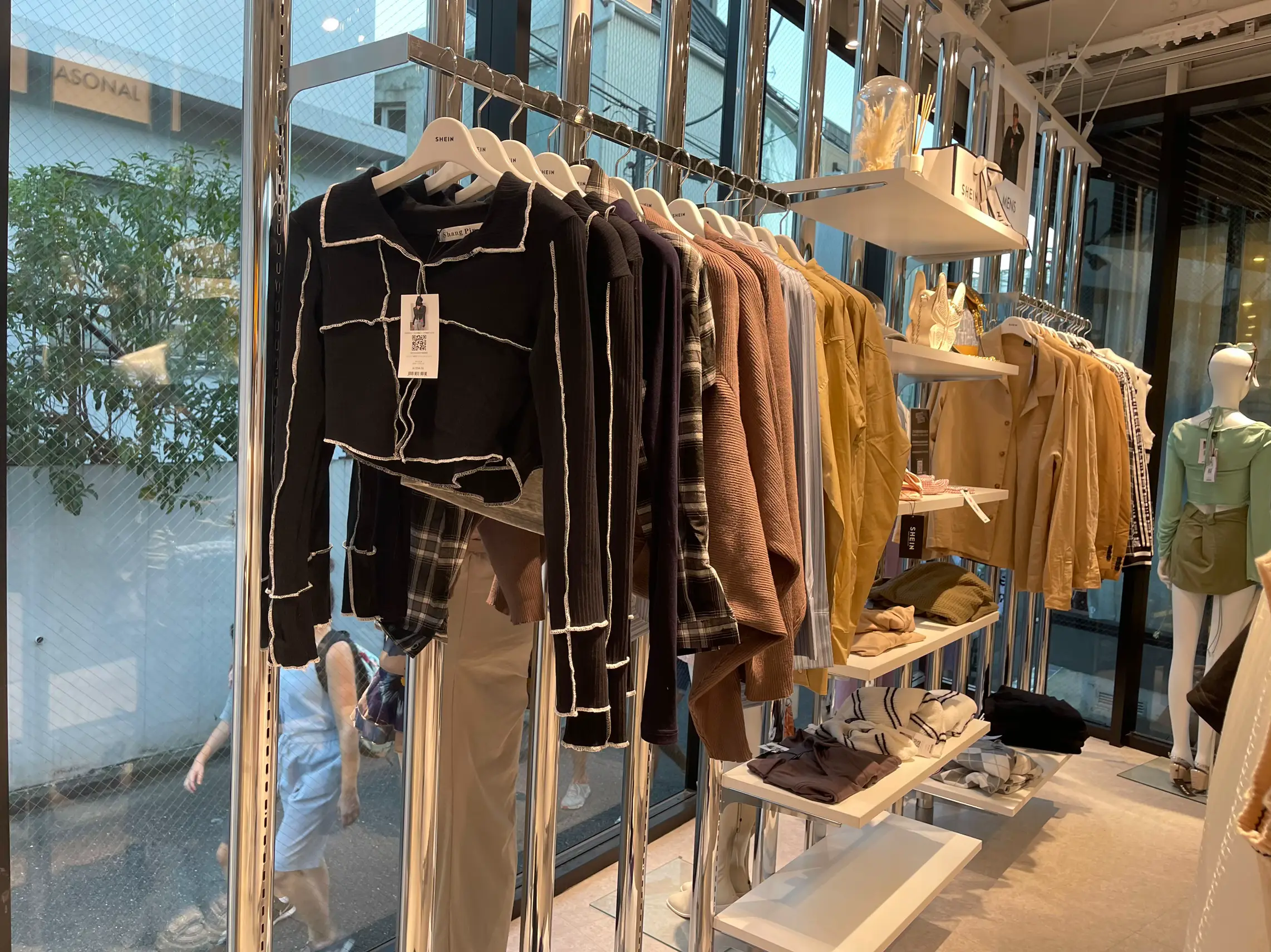 Visit shein tokyo showroom: What to expect inside the store
