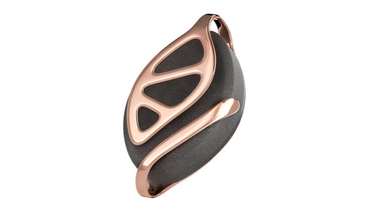Leaf Urban by Bellabeat Review: How it helps you track your health and get your stress relieved?