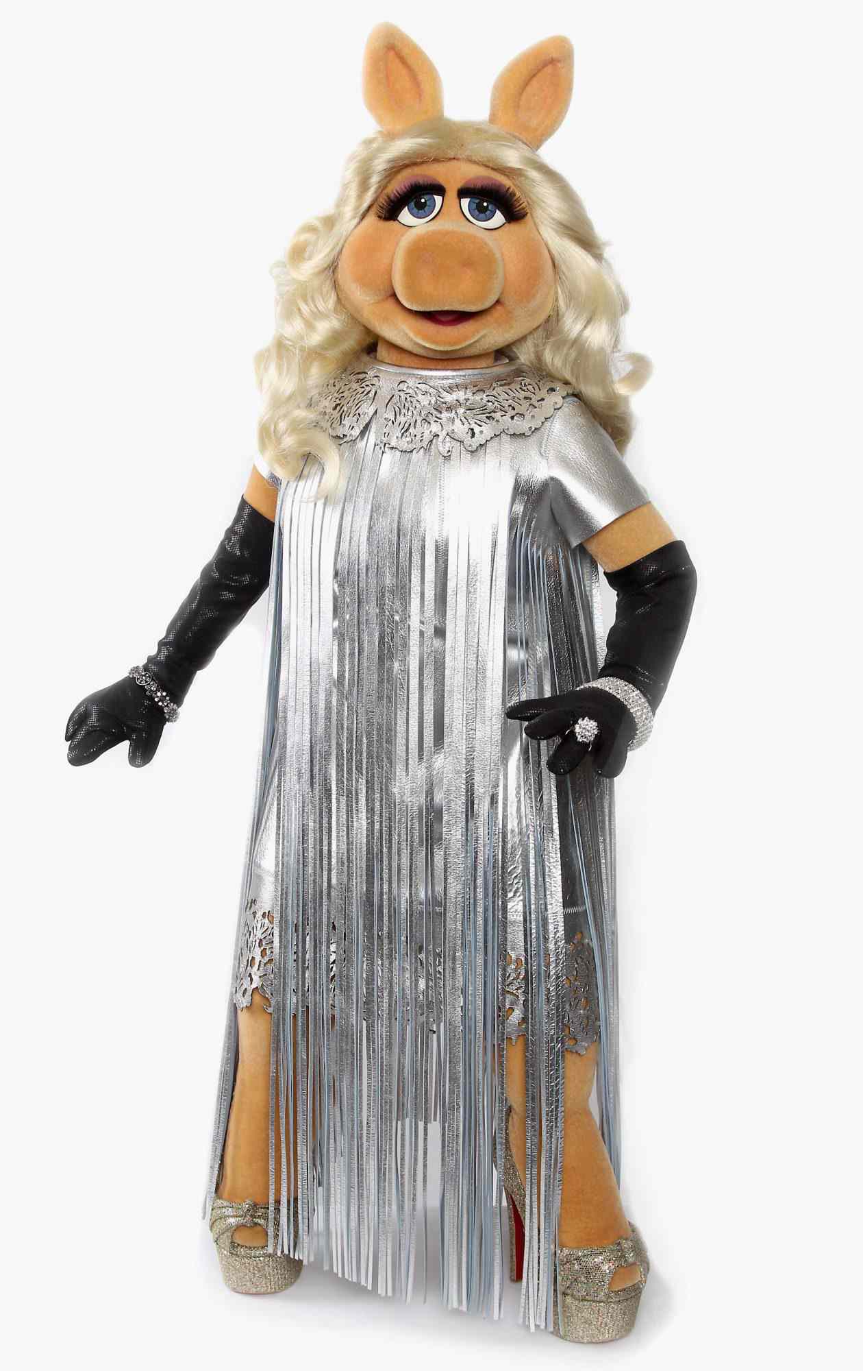 Miss Piggy Fullbody: See Her Best Looks and Styles!