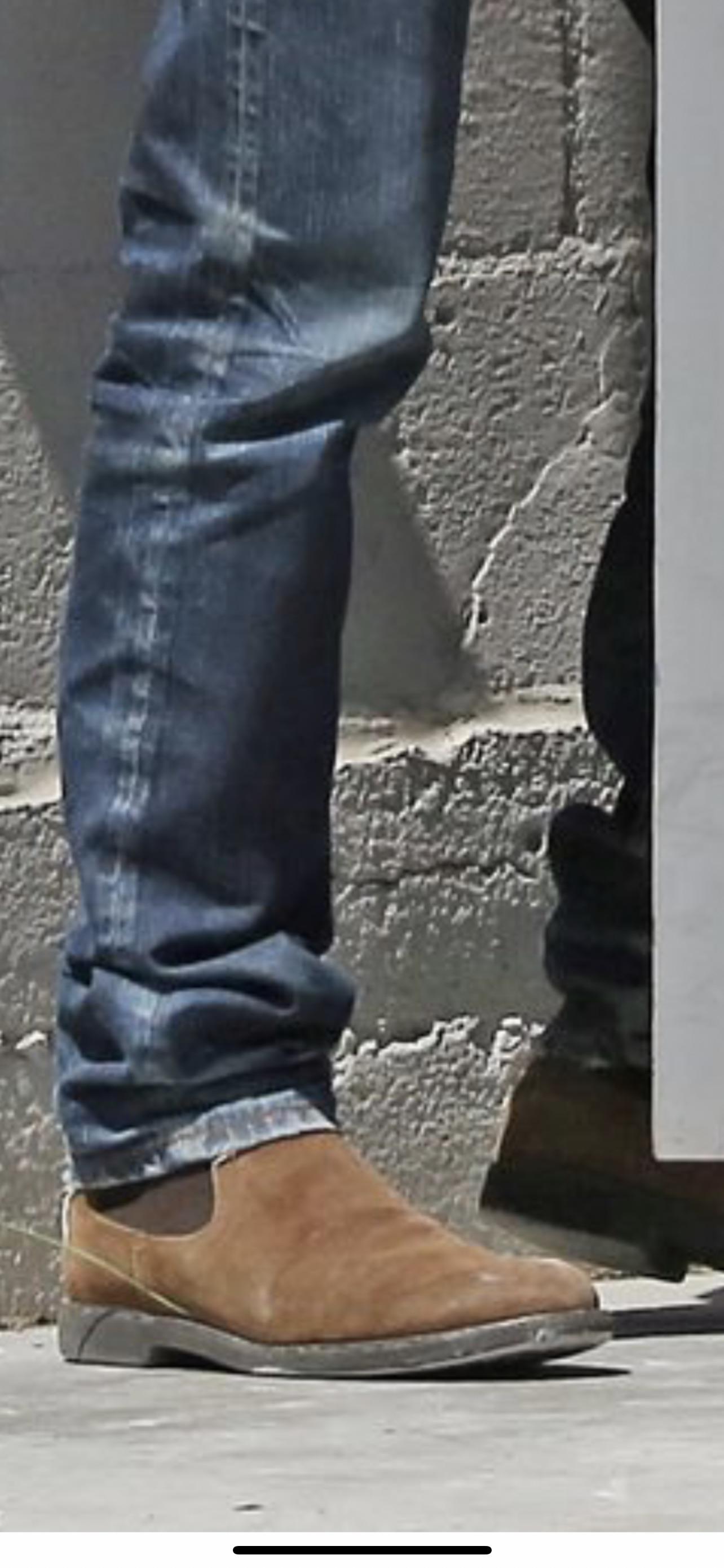 What Kind of Shoes Does Brad Pitt Wear? Find Out Here!