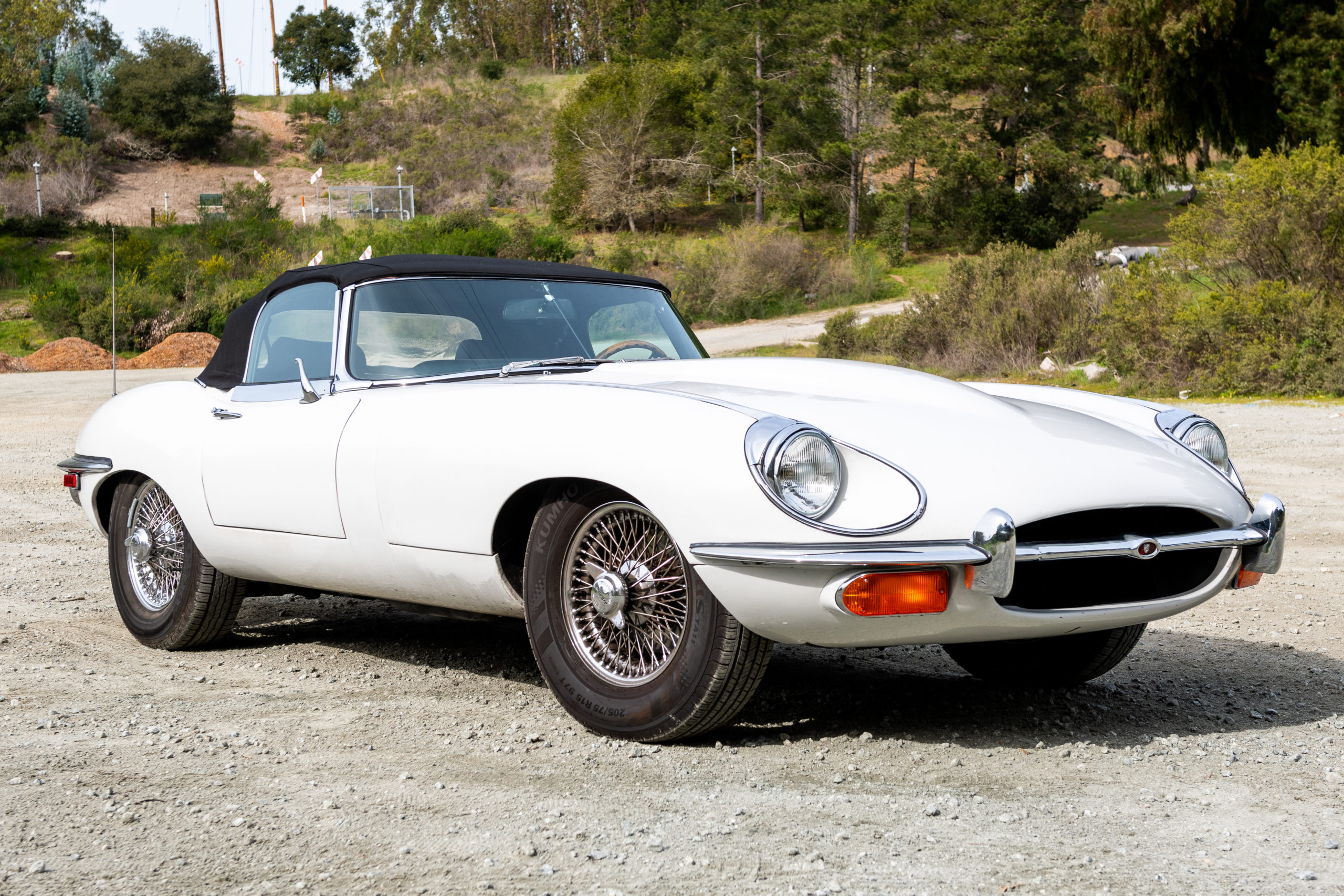jaguar e type 1970: Classic Car Review and Specs!