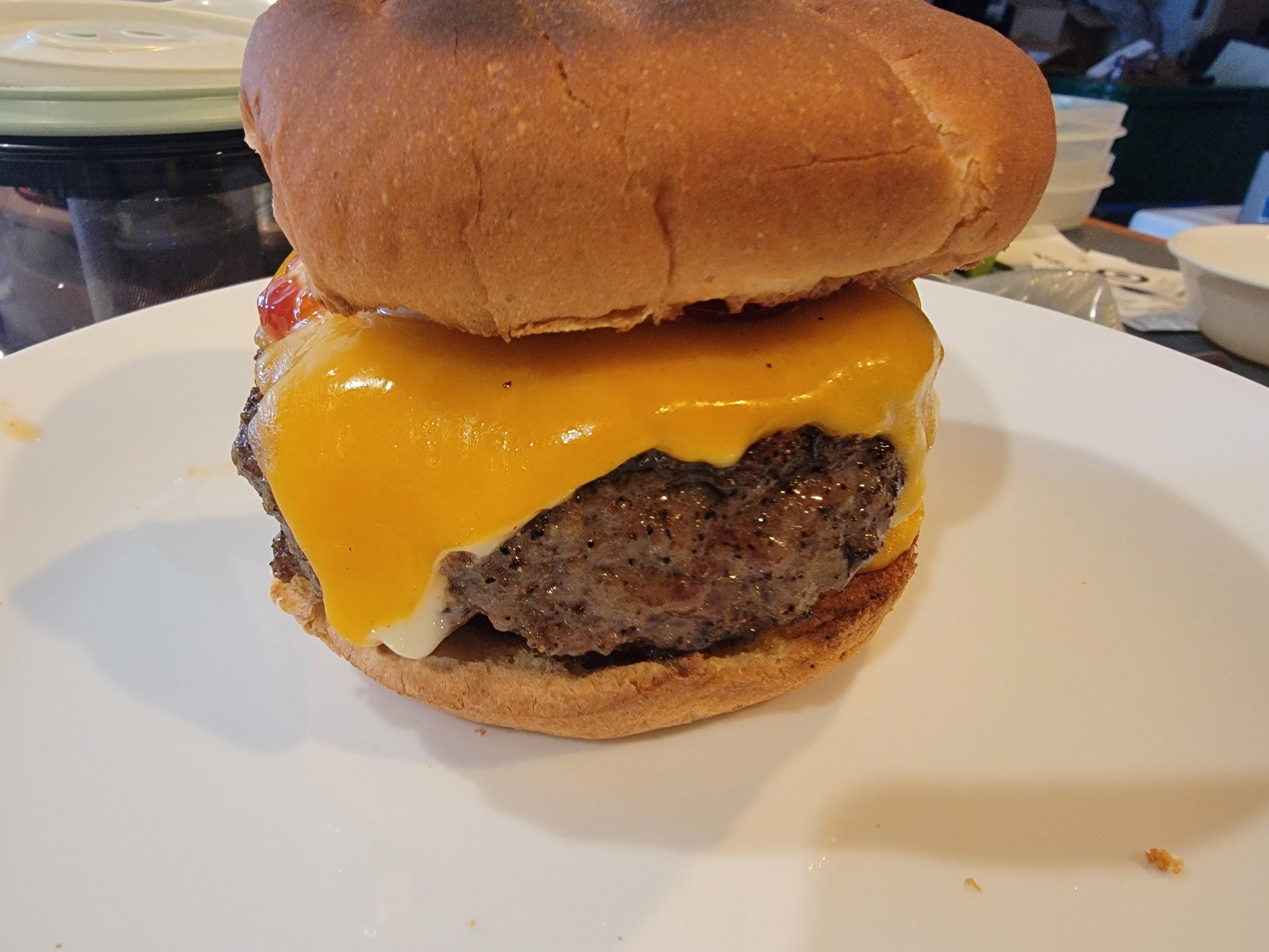 Mando Burger: Is It Really the Best Burger? We Tried It!