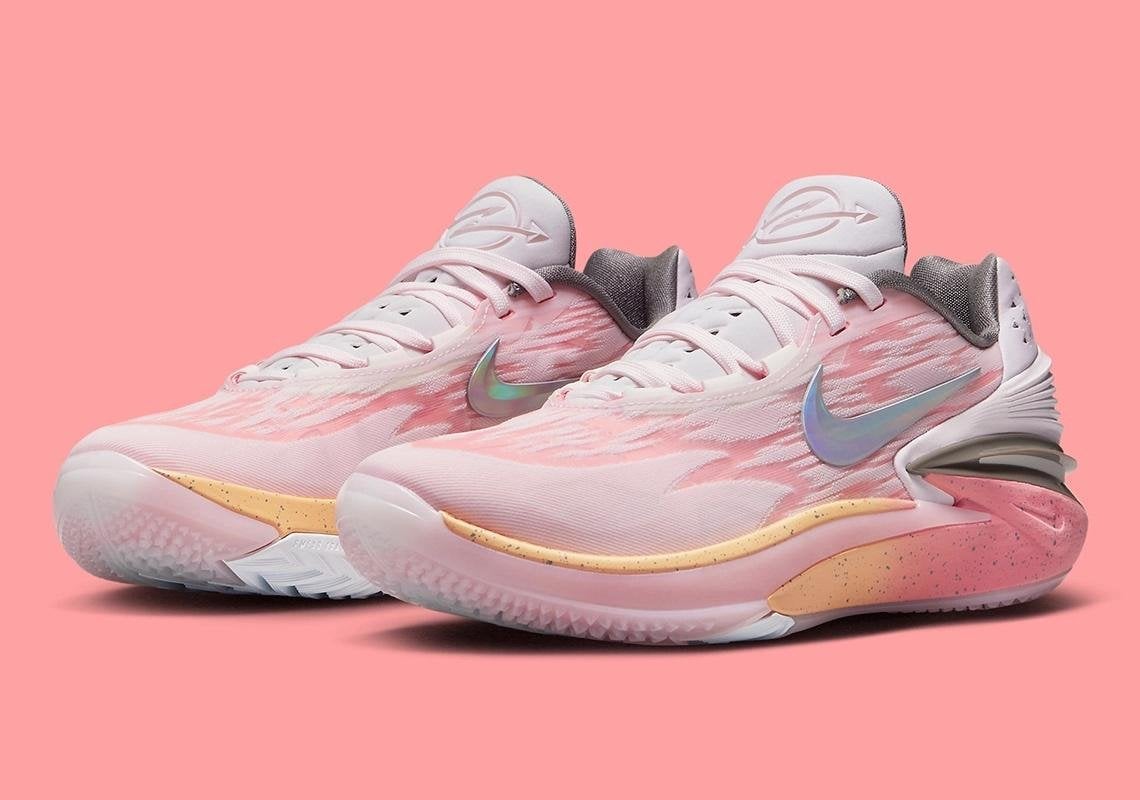How does the nike gt cut 2 pink fit? Find out player opinions on comfort and sizing.
