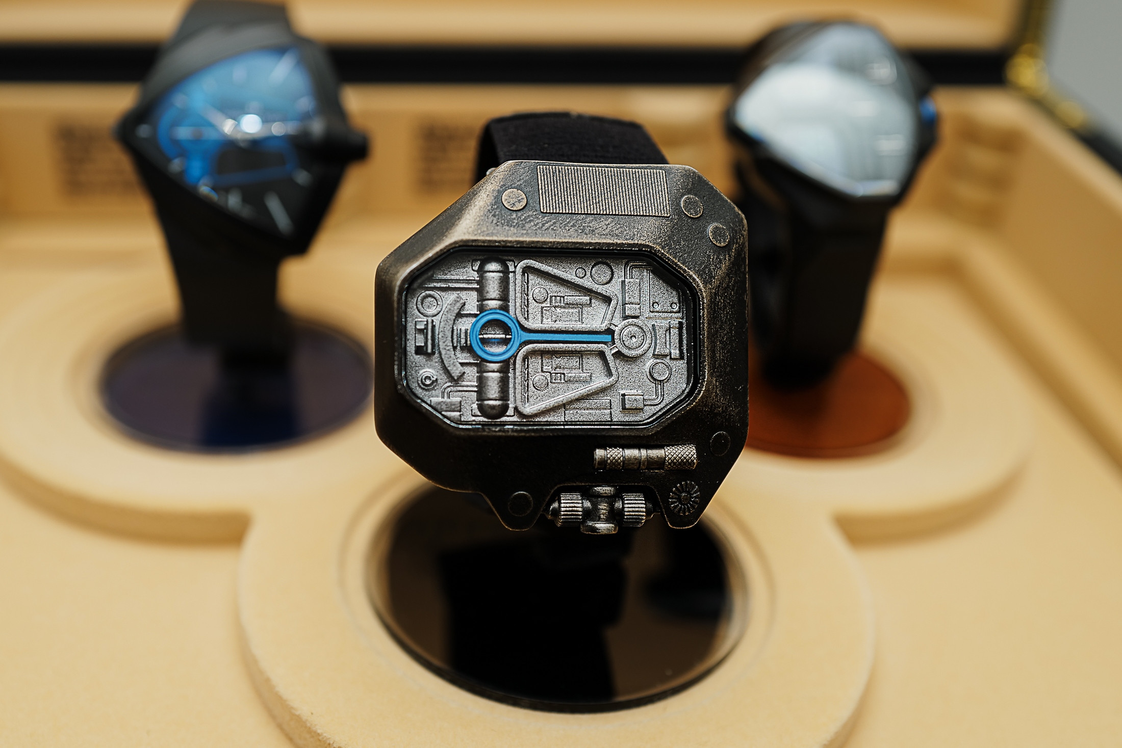 Thinking about getting a Dune wrist watch? Heres a simple guide to choosing the best model for your style.