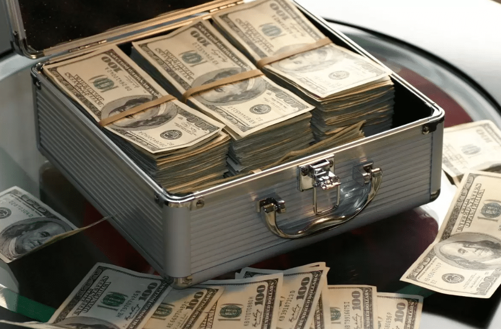 Curious about how heavy is a bag of money? We calculate the weight for various bills and coins easily.