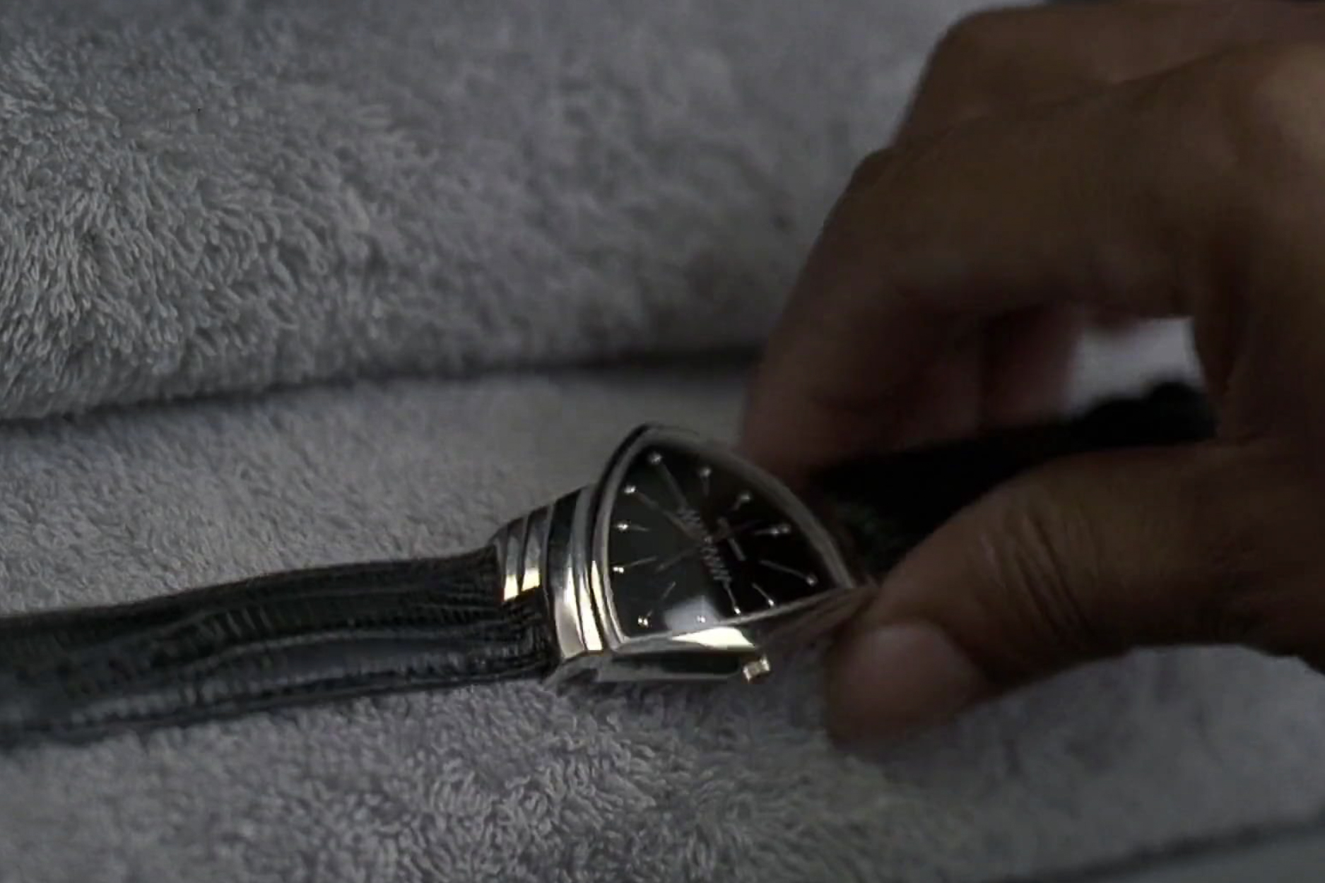Men in Black Hamilton Watch: Is It Worth the Price? (Simple Review)