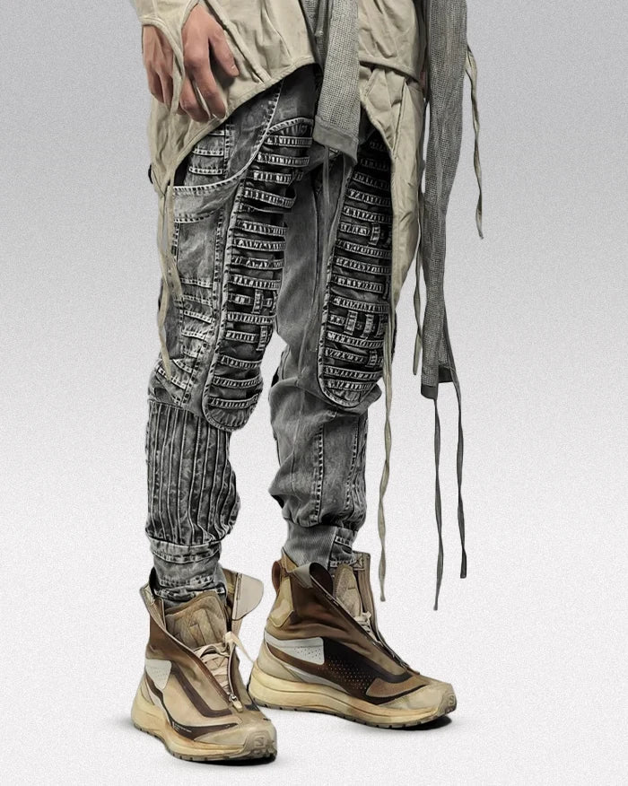 What makes truly great apocalypse clothes? Focus on function and protection over style.