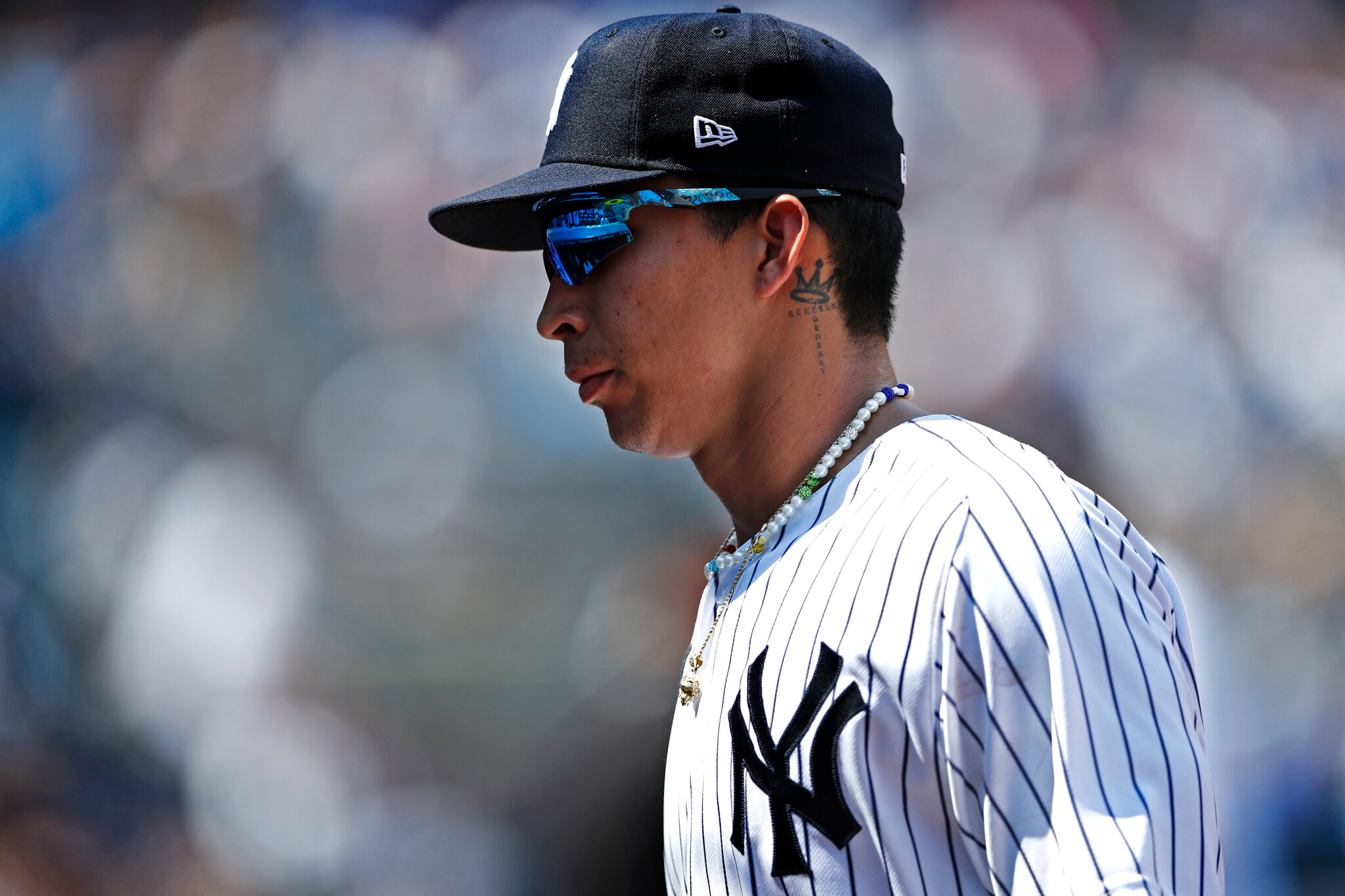 What is the pearl necklace men baseball trend all about? (Learn why so many players love this look)