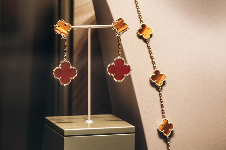 What makes 3rd floor jewels so special? Learn why these hidden gems are worth checking out today.