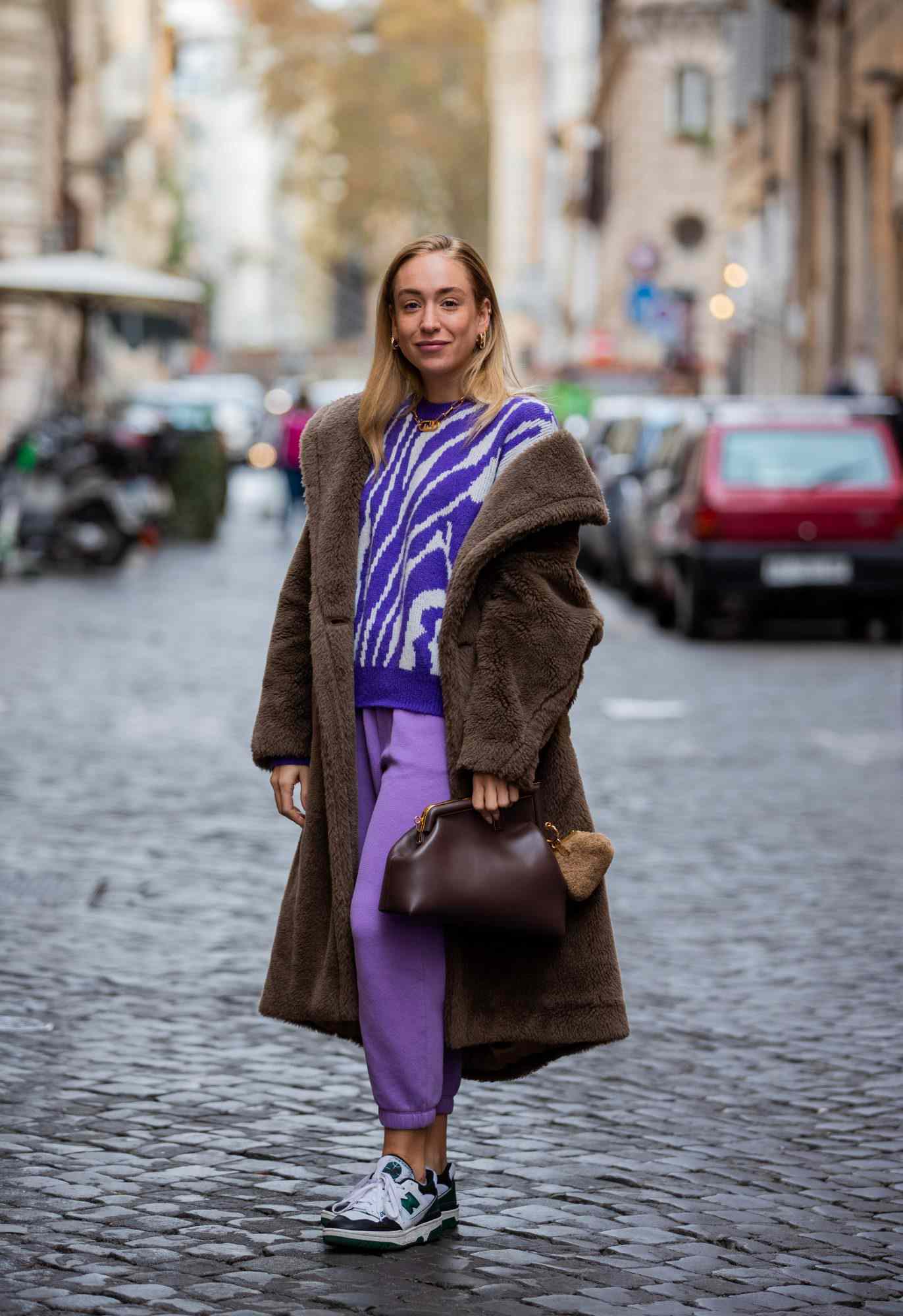 How Should I Dress for 55 Degree Weather? Style Guide
