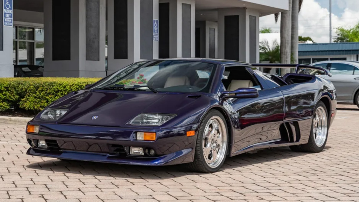 John Cenas Lambo: Was his famous Lamborghini really that unique color?