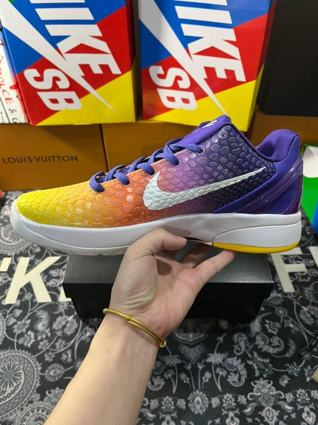 How to Find the Best Devin Booker Kobe 6 SKU?