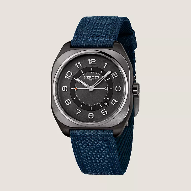 How to change the hermes h08 textile strap? Easy steps to swap it out yourself.