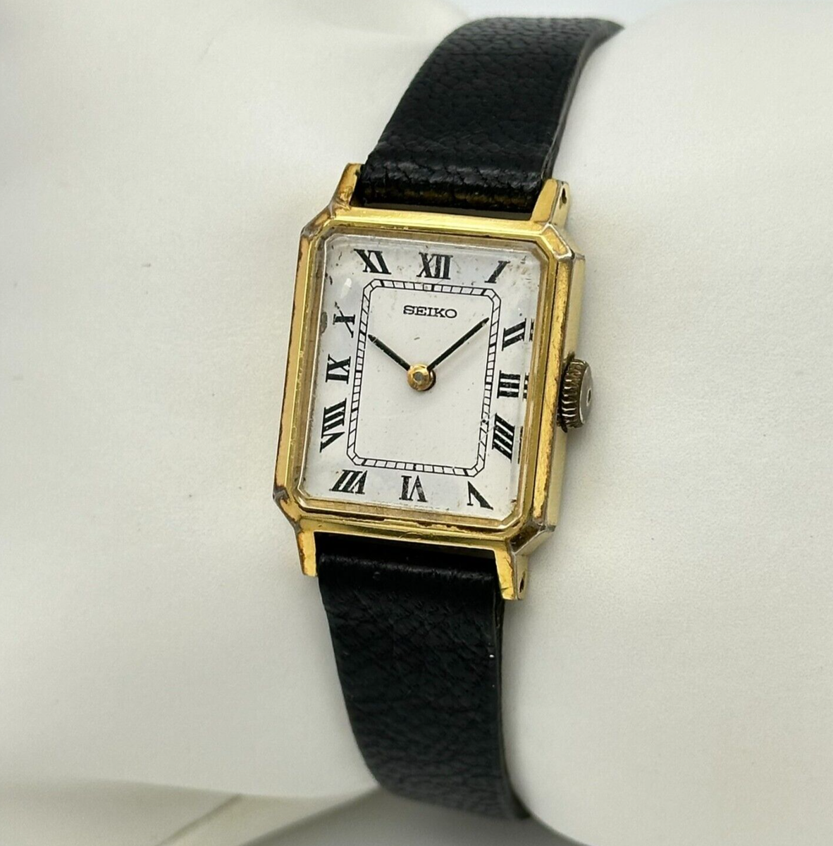 Where can you buy a ladies Seiko tank watch? Check out these top stylish options available now.