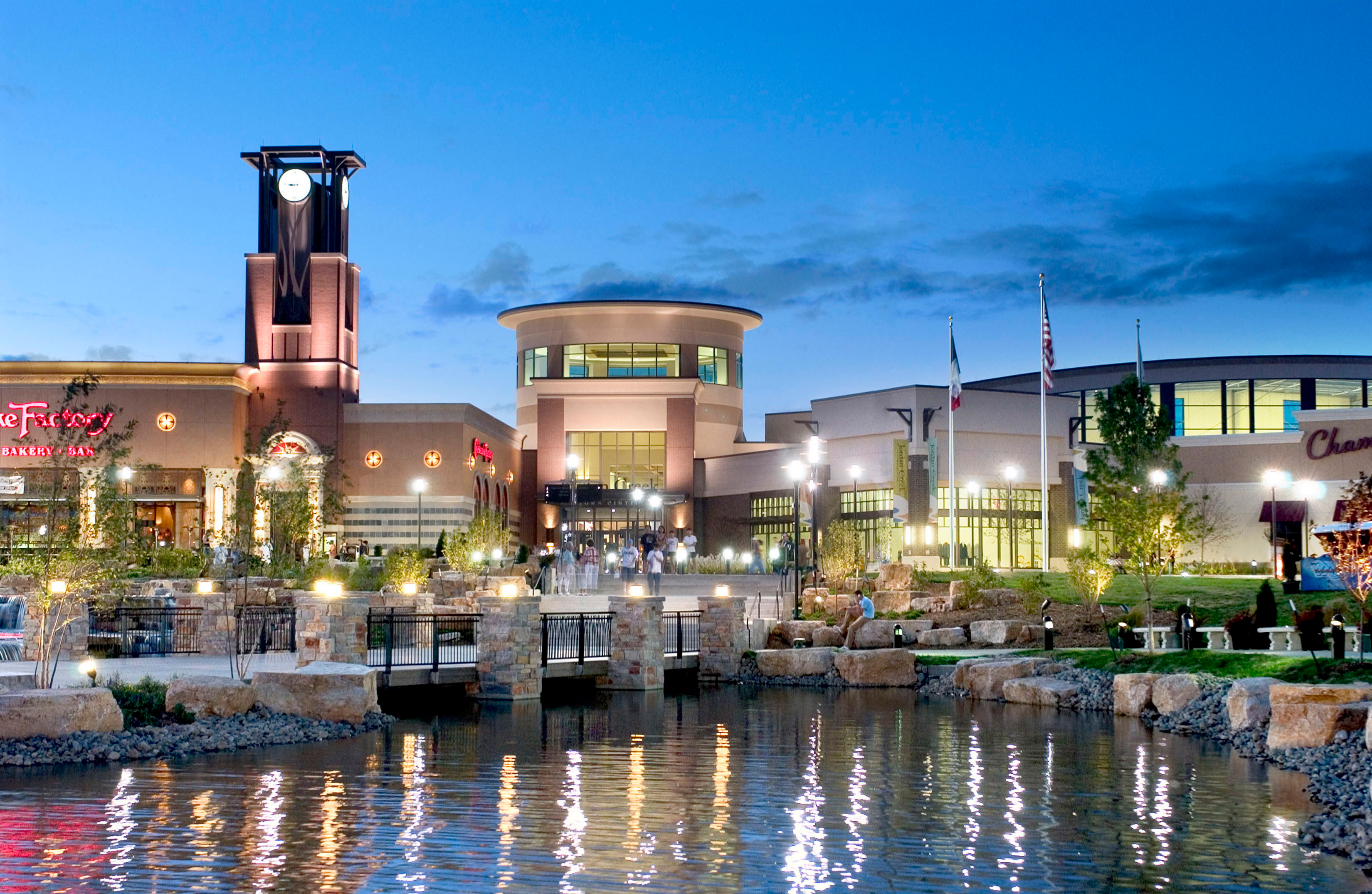 Visiting Dillards West Des Moines Iowa? Get easy directions and see the current store hours now.