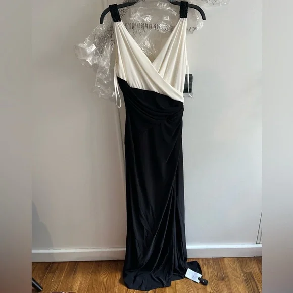 Want a Chic Ralph Lauren Black and White Dress? Here's How to Choose the Best One for You!