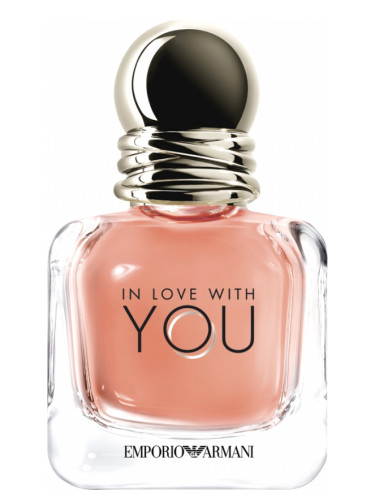 Is perfume armani for women a good gift idea? Yes! We help you choose a fantastic scent she will absolutely love.