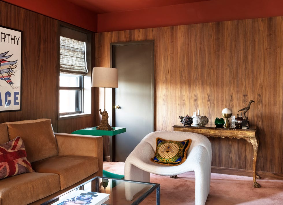 Searching for what color goes good with brown? Learn the best combinations designers often use.