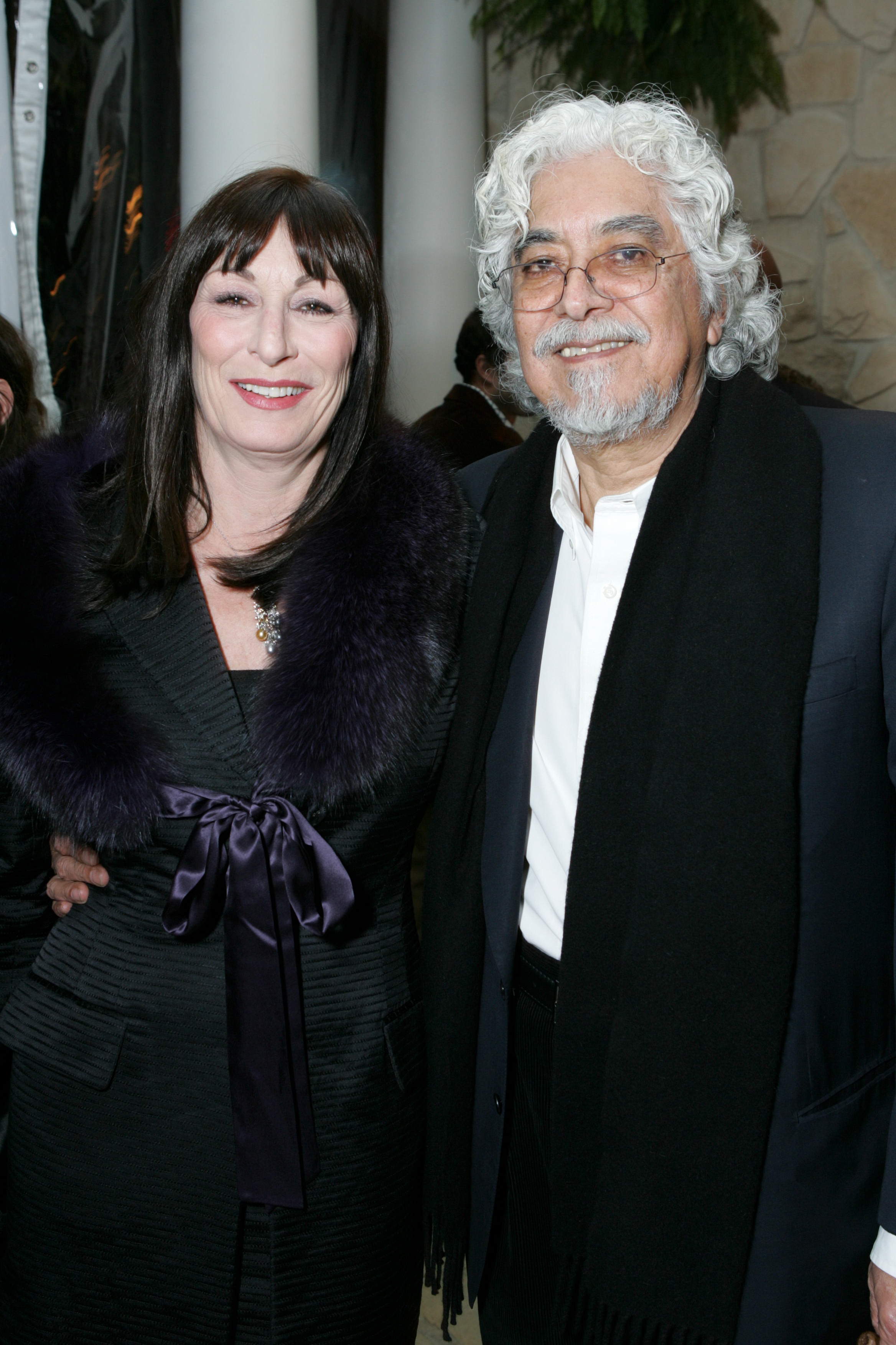 Who Was Anjelica Huston Husband? (Meet Robert Graham, Her Partner for Many Years)