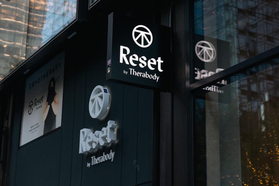 Looking for Reset by Therabody NYC? (How to find locations and book your session easily)