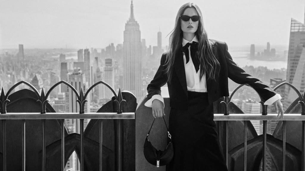 Want a Chic Ralph Lauren Black and White Dress? Here's How to Choose the Best One for You!