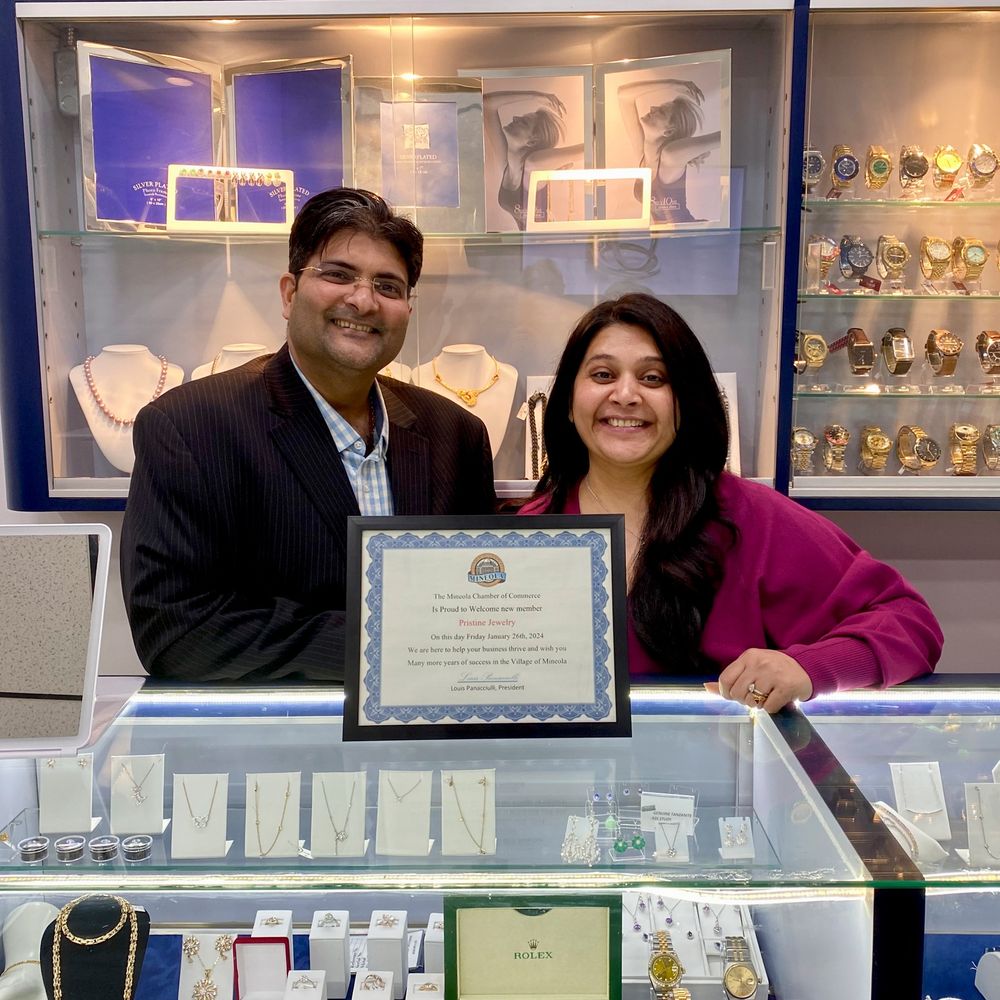Is Frucci Jewelers a good choice? See what real customers say about their fantastic service and beautiful gems.
