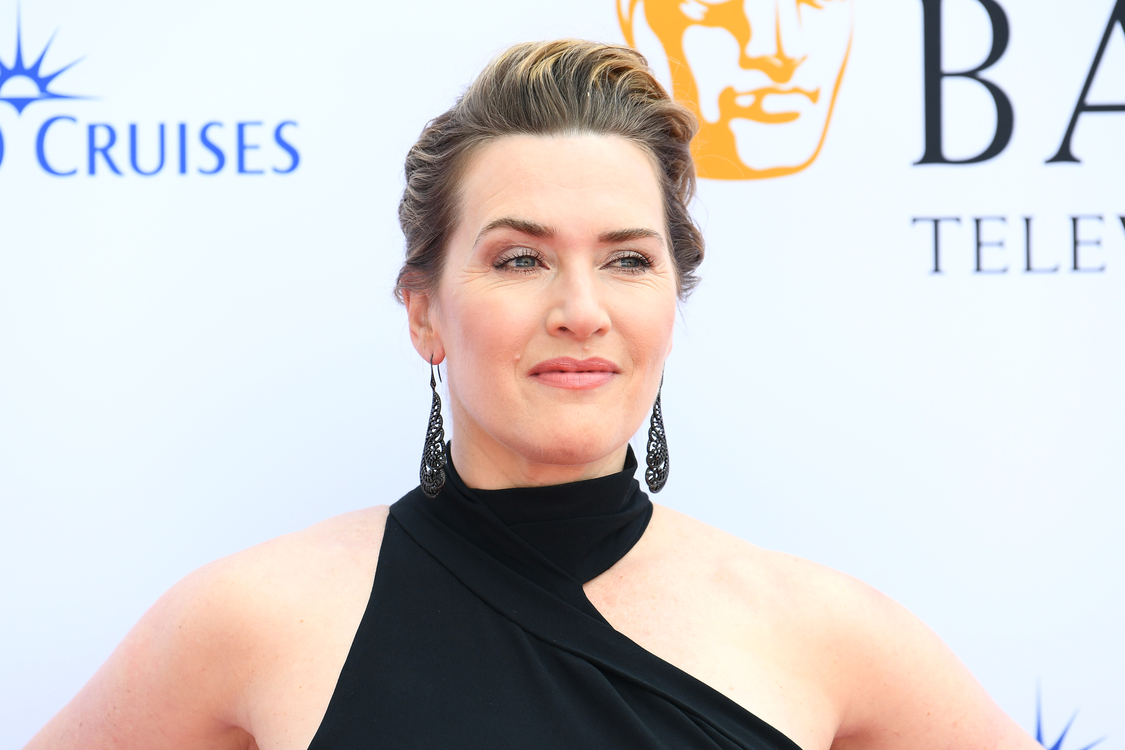Why was 90s Kate Winslet such a big deal? A good look at her impact on movies and fans.