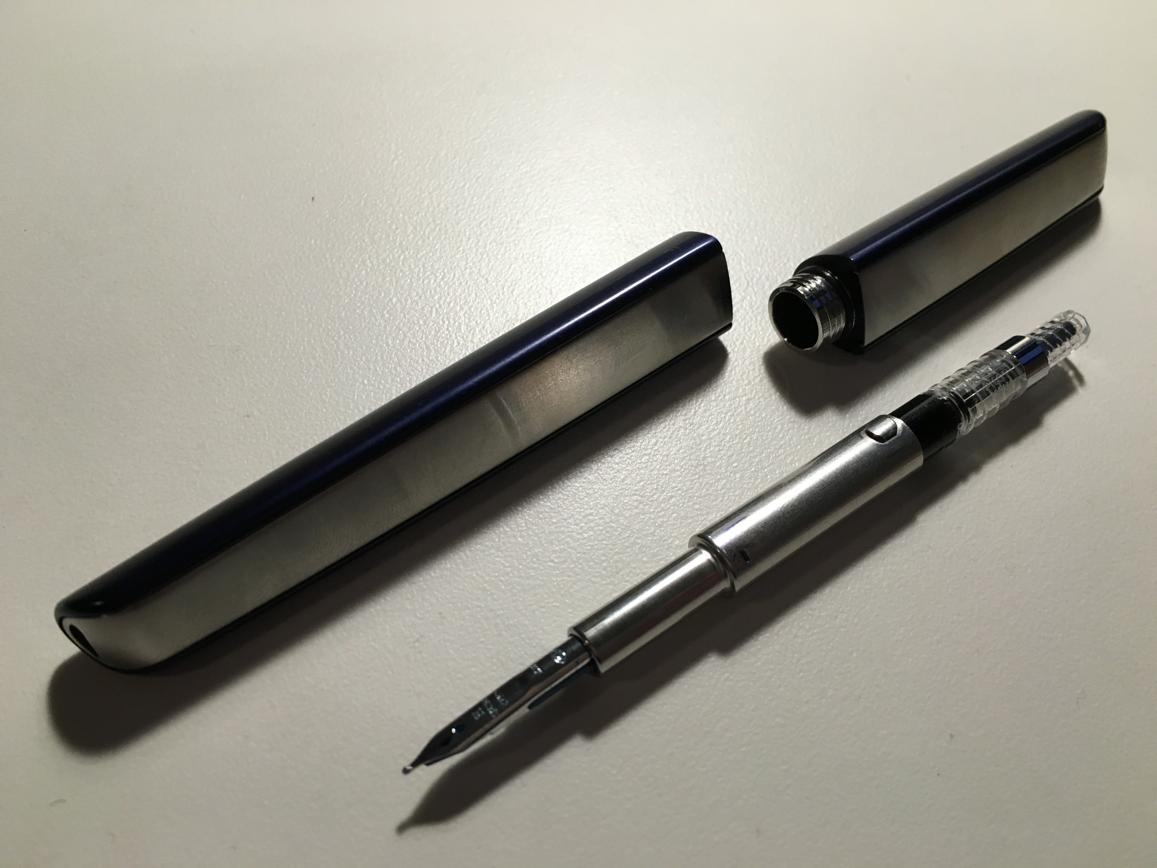 What kinds of hermes pen are there to choose? (A quick look at all the nice pens they offer you)