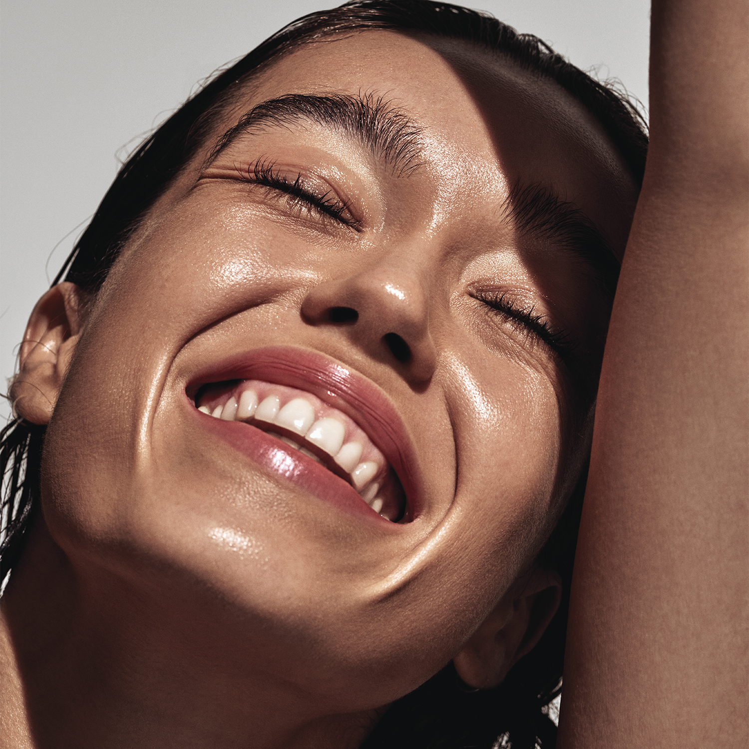 Achieve Juicy Bubbly skin: Tips & tricks for a natural glow.