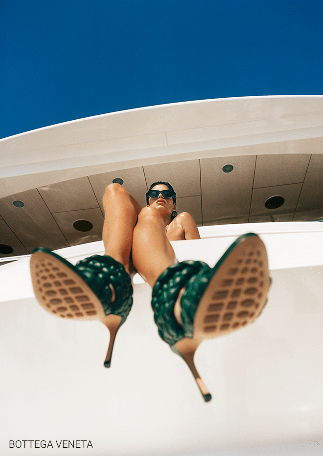 What helps fashion grow in the fast modern world today? (Understanding the latest important trends and key influences)