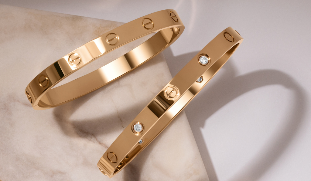 How to choose your rosegold Cartier? Get these simple tips for finding your perfect piece.