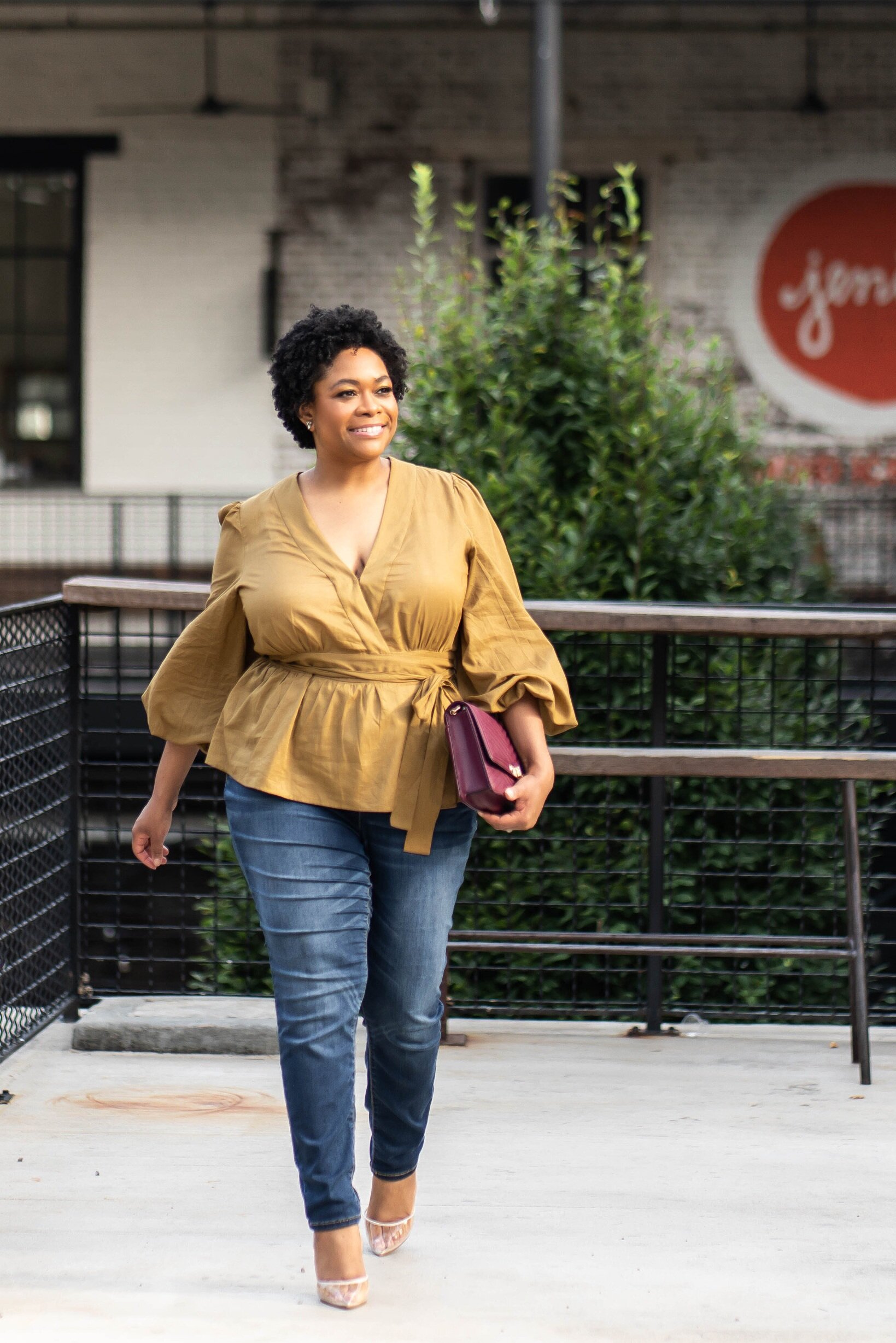 Looking for simple plus size fall outfits for daily wear? Style them perfectly with these tips!