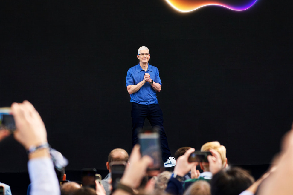What was showed to the audience at the big event? Discover the amazing new things revealed in that presentation.