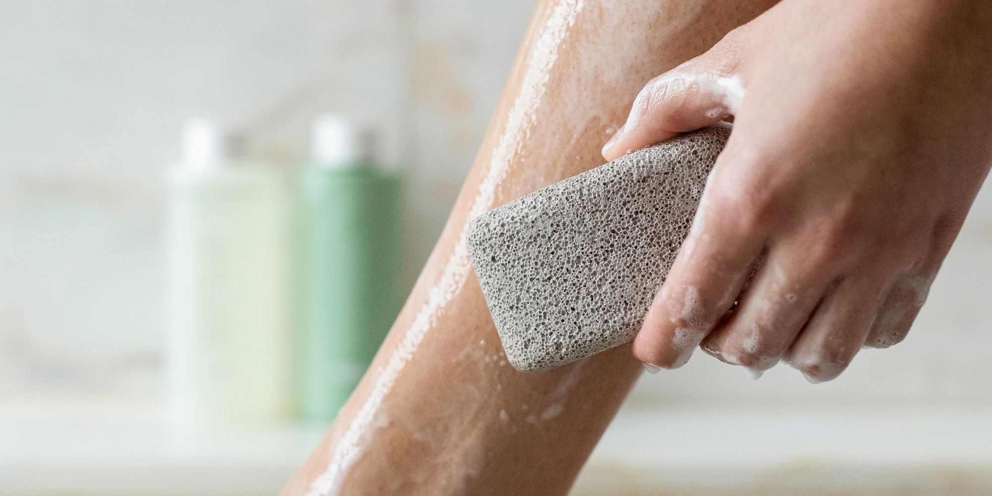 So, how do you remove spray tan like a pro? Follow these steps for smooth, clear skin.