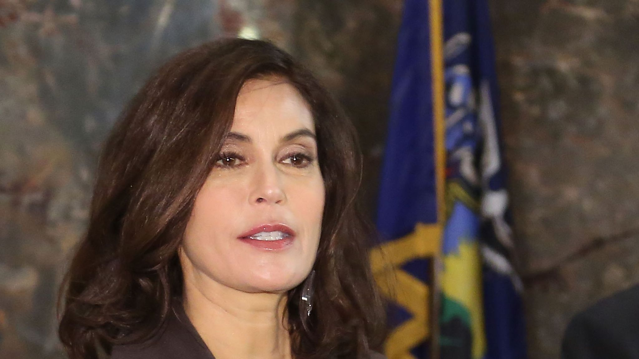 Teri Hatcher Sex Controversy Explained How It Affected Her Career and Life Now