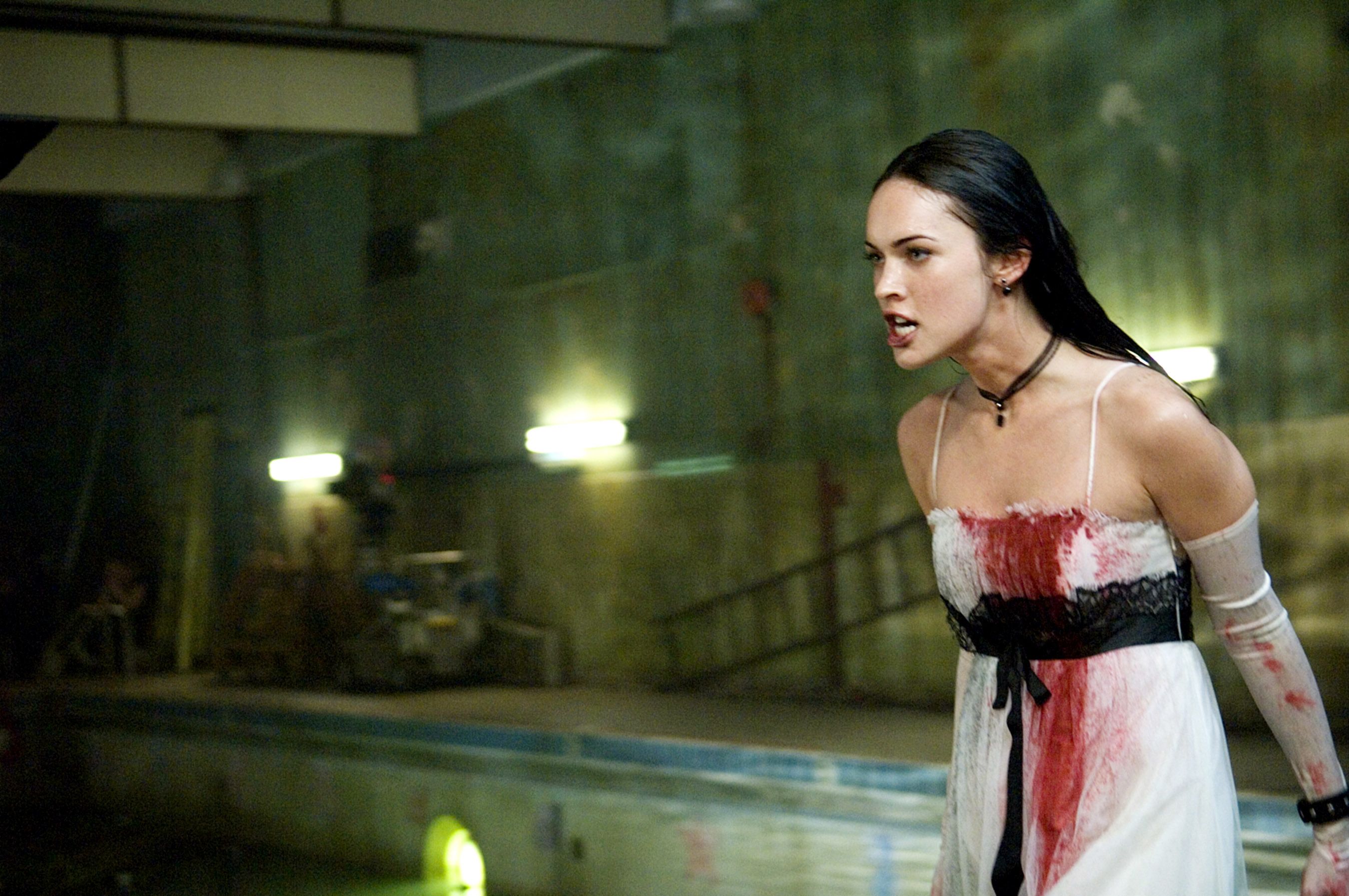 How do you pick an awesome sex hot horror movie? Easy tips to find the scariest and sexiest flicks around!
