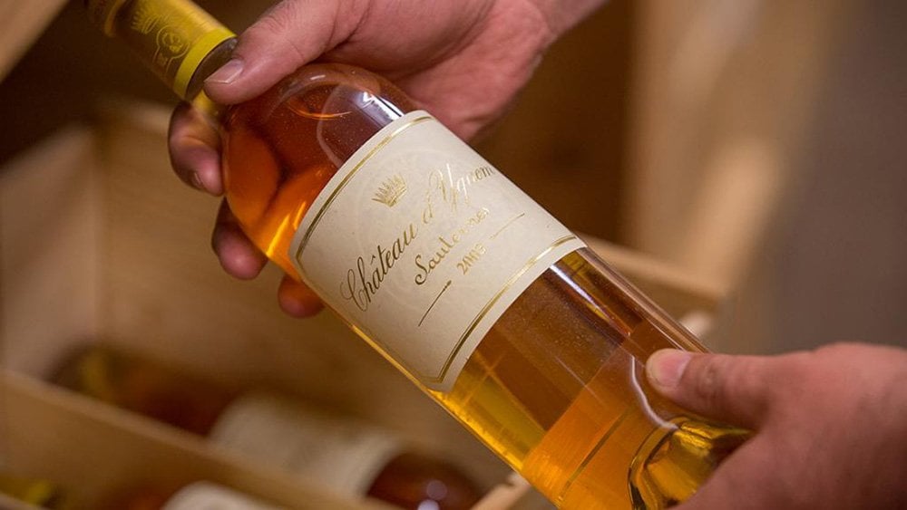 The most expensive white wine: what is the big deal? (We easily explain the hype around these famous bottles)