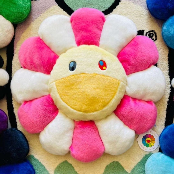 Thinking about getting a takashi pillow? Here's how to pick the very best one for yourself.