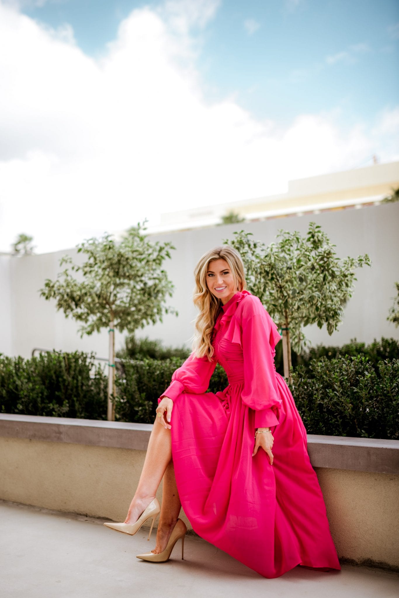 Hot pink outfits (See top picks)