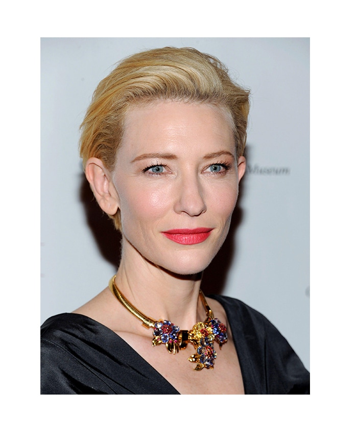 Celebrities Wearing Van Cleef How They Style VCA Alhambra