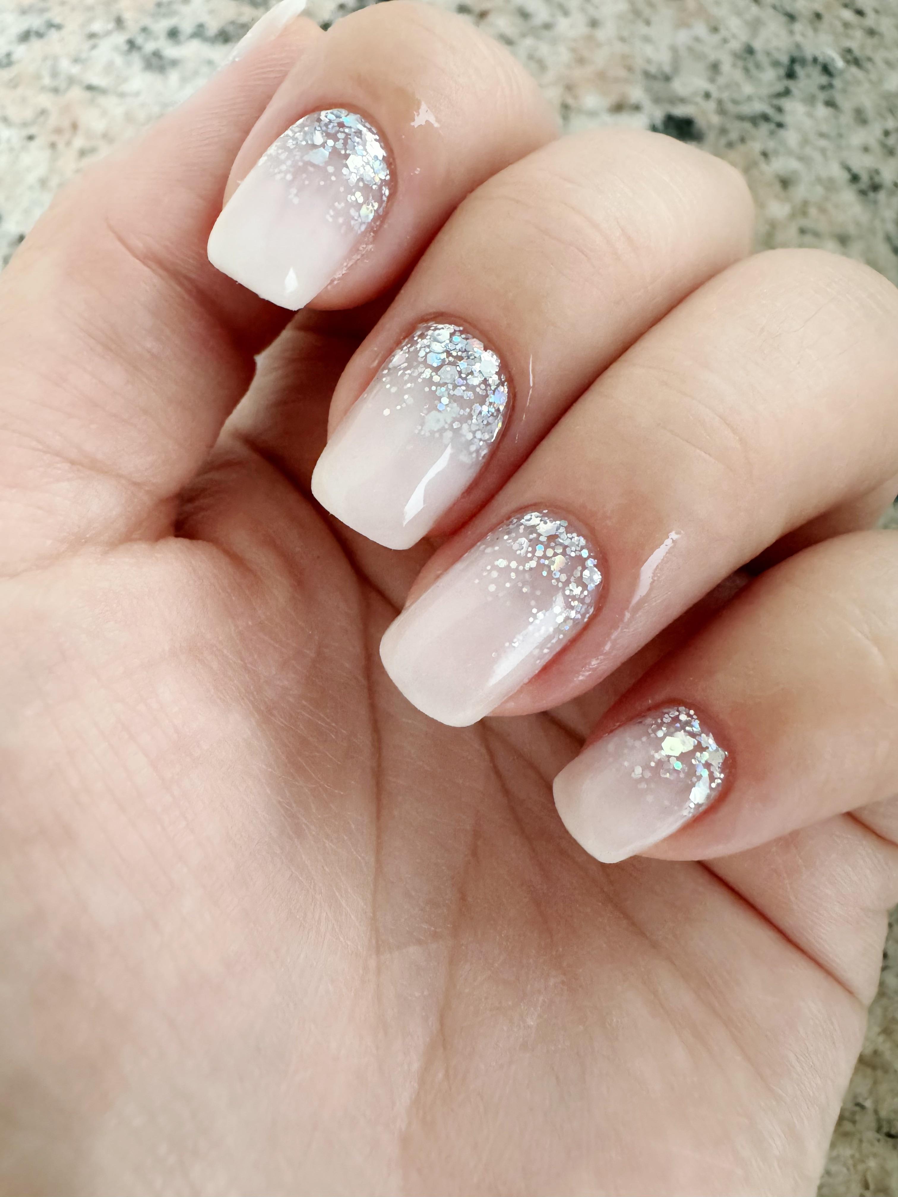Top Sparkly White Nail Looks You Need To Try Today (Easy Glitter Styles)
