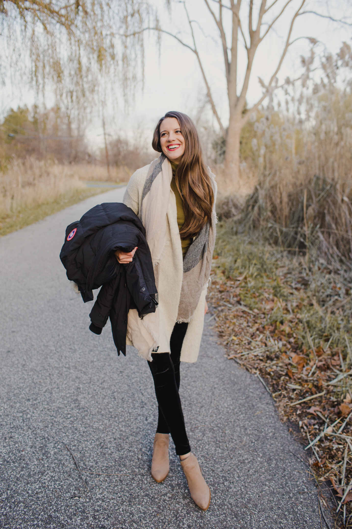 Los Angeles Winter Outfits How to Dress Warm But Dont Look Too Bulky Guide