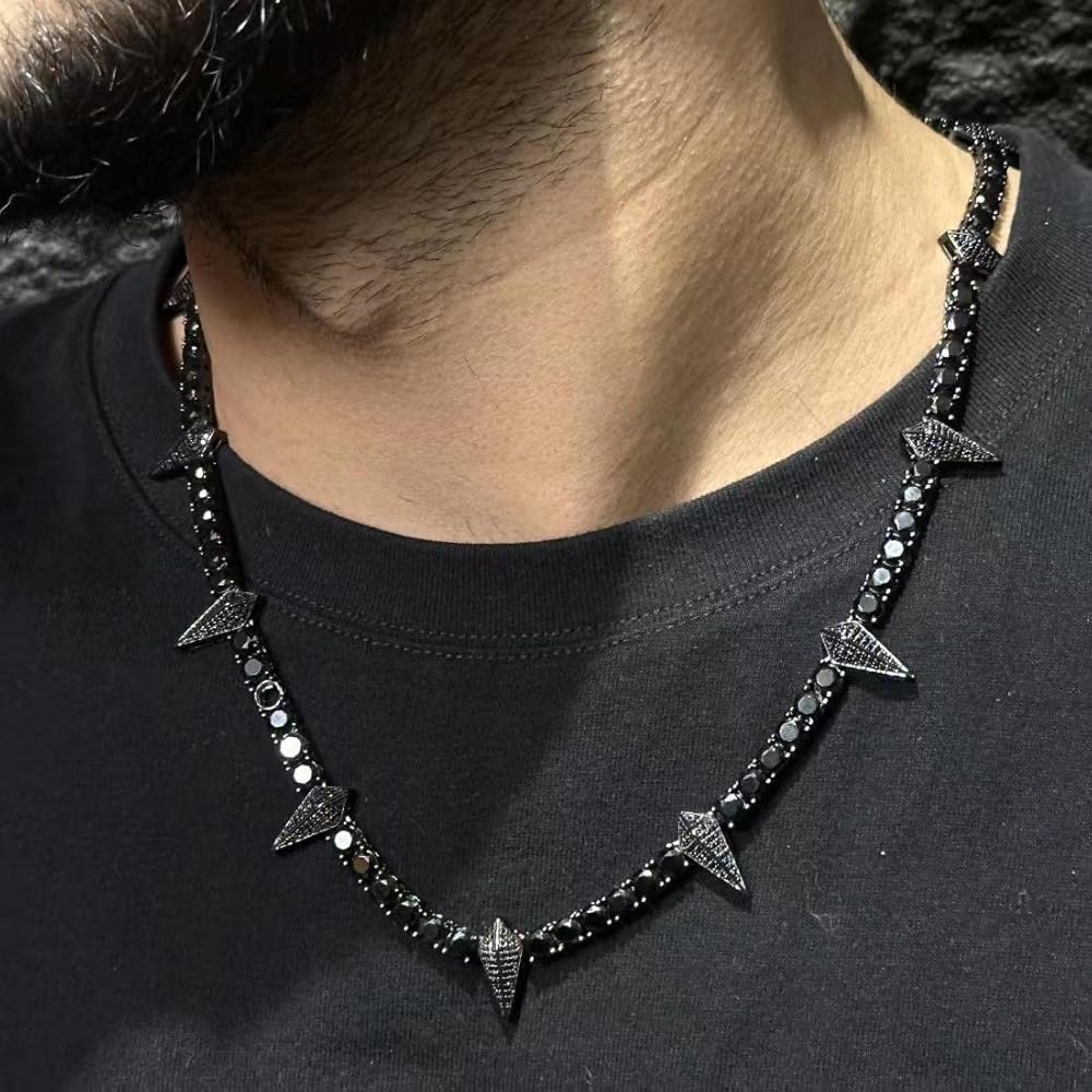 Black Panther Necklace Guide - Best Ways to Buy Stylish Jewelry
