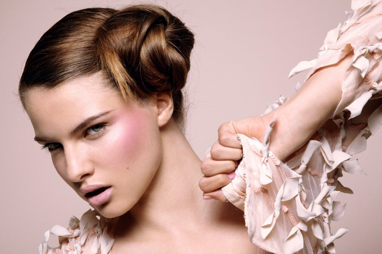 NYT Bit of Cheek Makeup Tips Use Few Items for Great Color