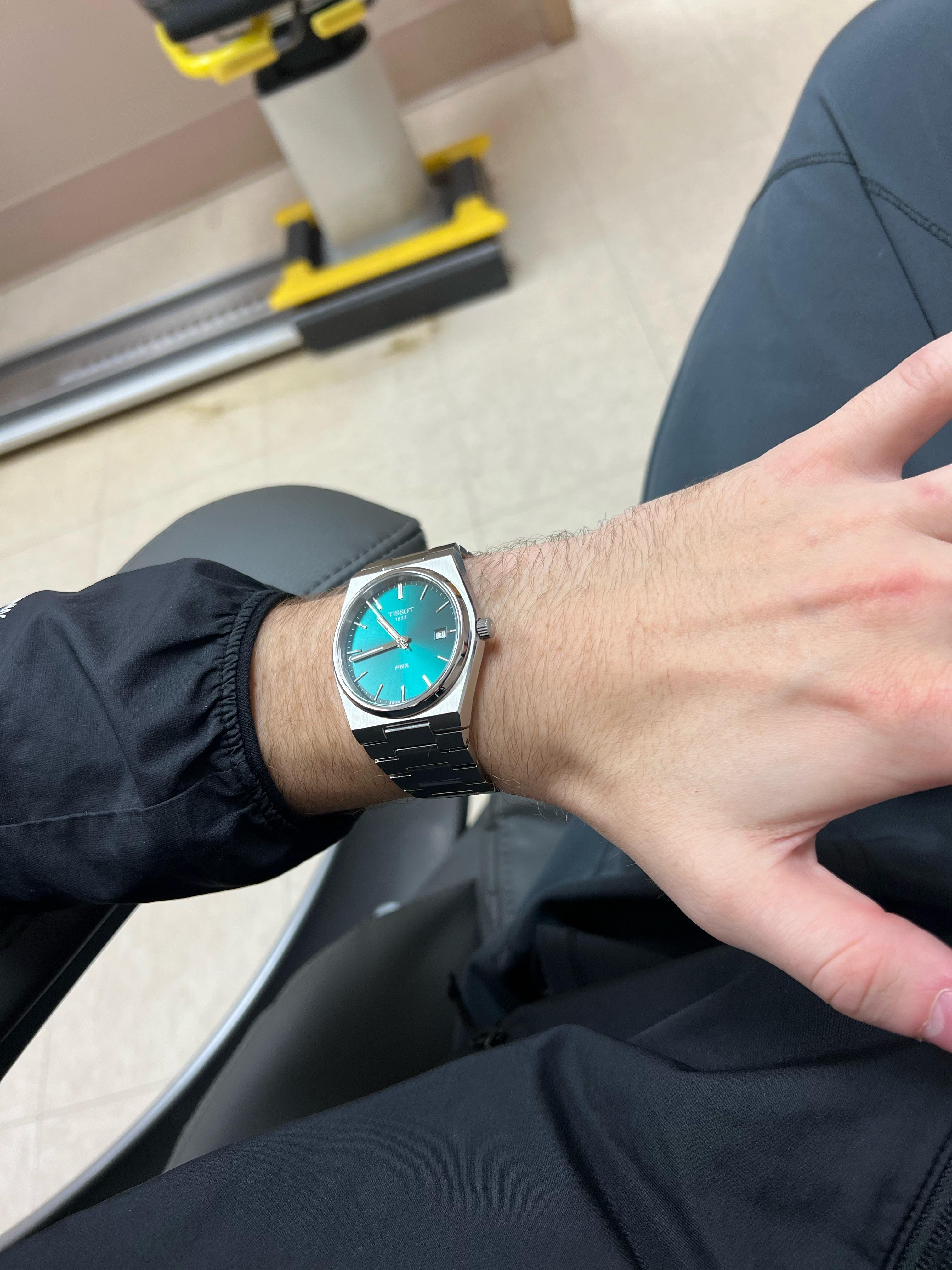 40mm Watch On Wrist Look Too Big? Find the Perfect Size Answers!
