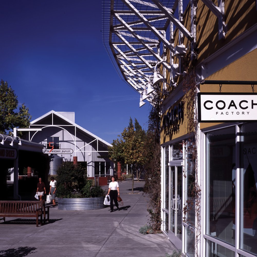 Coach outlet petaluma ca location find the store easily and shop now!