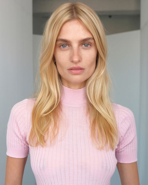 How Tall is Veronika Vilim Plus Her Model Stats Explained Simple